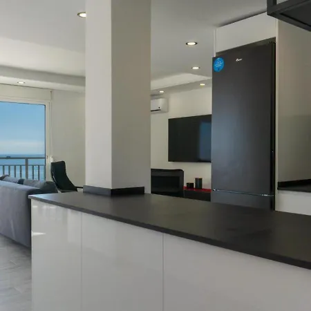 Paradise On The Seafront In Apartment